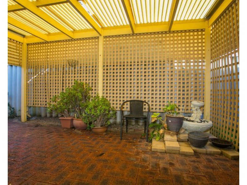 2/42 Byers Road, Woodbridge WA 6056