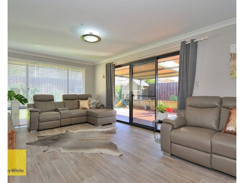 19 Forge Lane, Henley Brook WA 6055