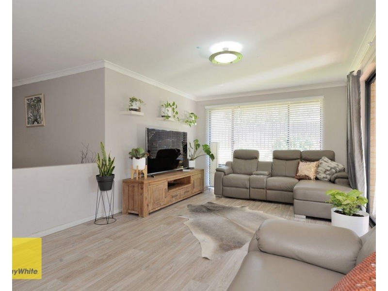 19 Forge Lane, Henley Brook WA 6055