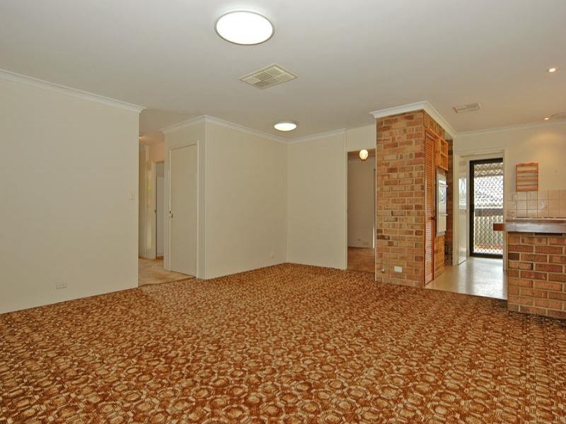 32 Vanessa Way, Swan View WA 6056