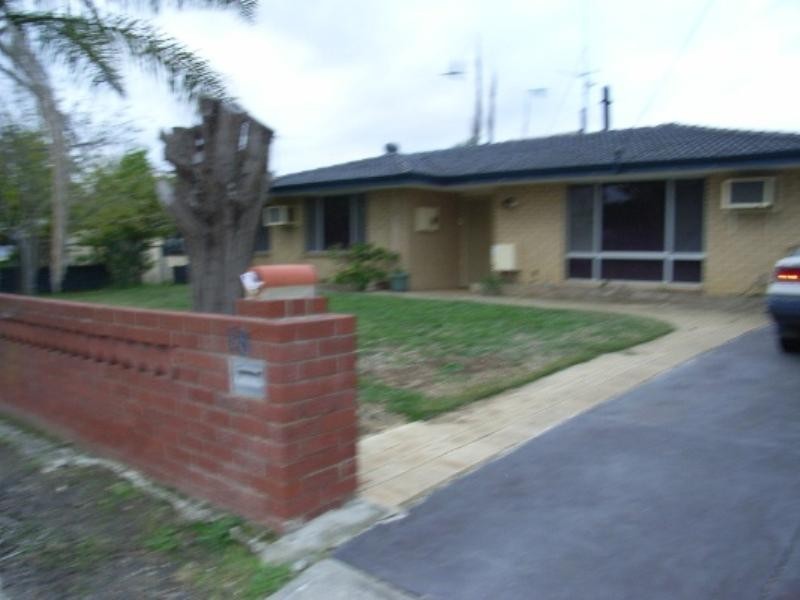 18 Helen Street, Bellevue WA 6056