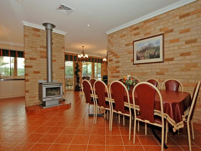 3 Moort Place, Stoneville WA 6081