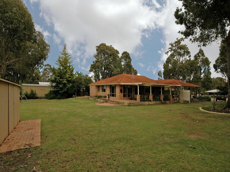 3 Moort Place, Stoneville WA 6081