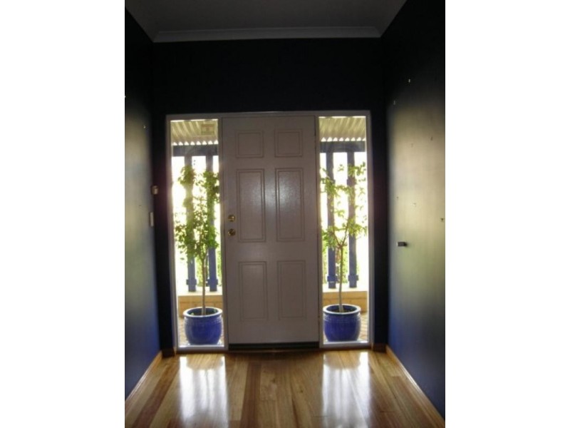 41 RIverbank Boulevard, South Guildford WA 6055