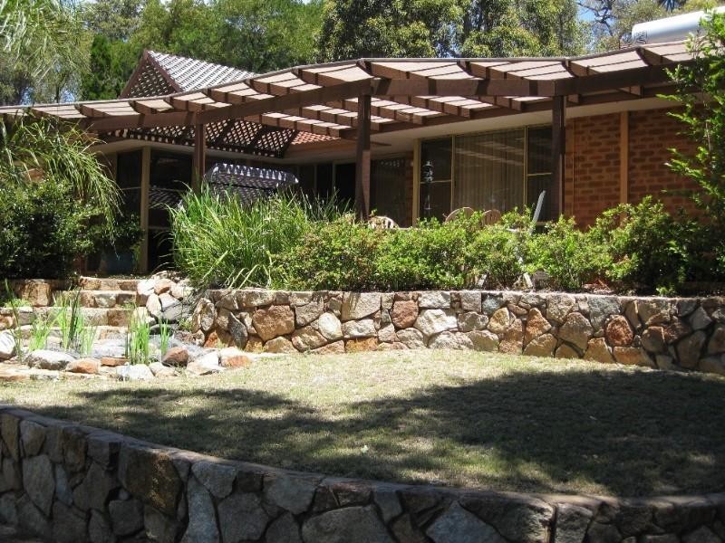 10 Lindsay Place, Glen Forrest WA 6071