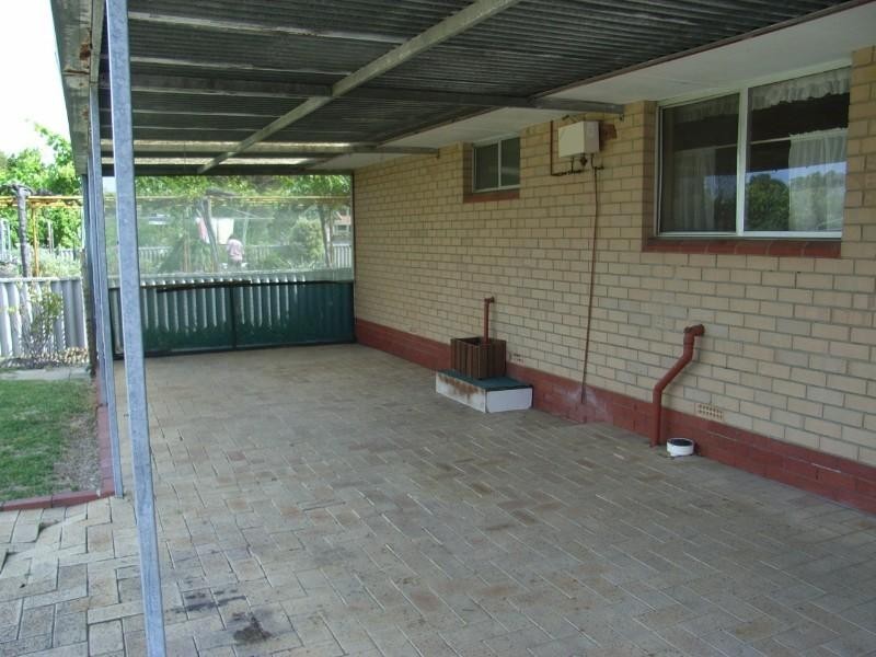 4 Francis Street, Middle Swan WA 6056