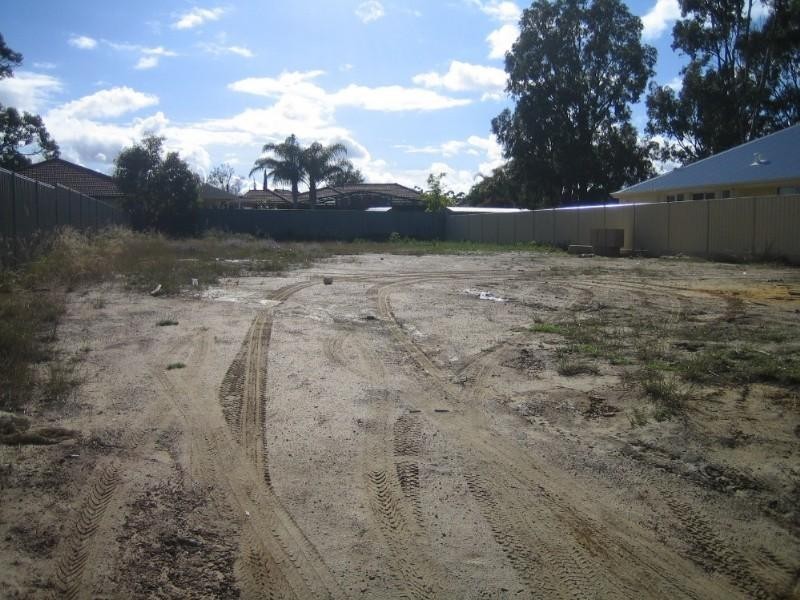 44 Tuckeroo Parade, Helena Valley WA 6056