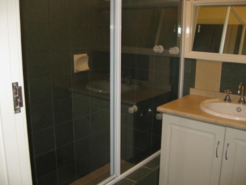 1 Crosbie Crescent, Middle Swan WA 6056