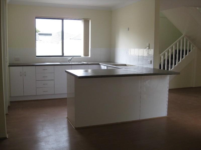 2/67 Loton Avenue, Midland WA 6056