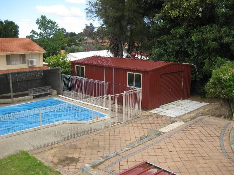 255 Viveash Road, Swan View WA 6056