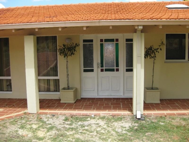 255 Viveash Road, Swan View WA 6056