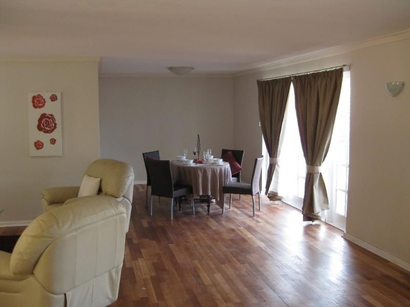 255 Viveash Road, Swan View WA 6056