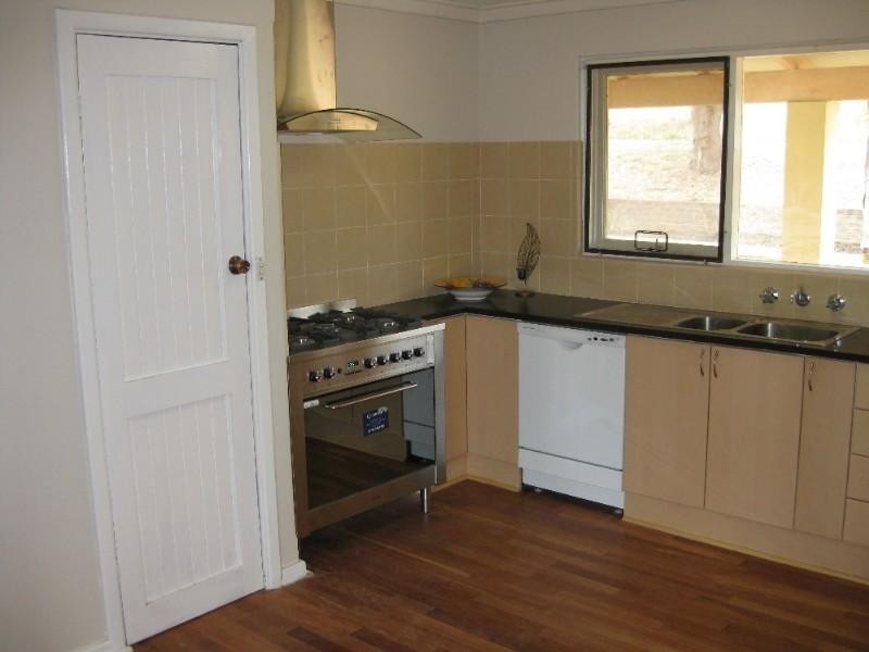 255 Viveash Road, Swan View WA 6056