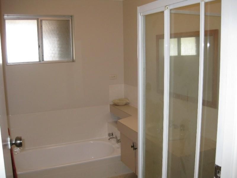 255 Viveash Road, Swan View WA 6056