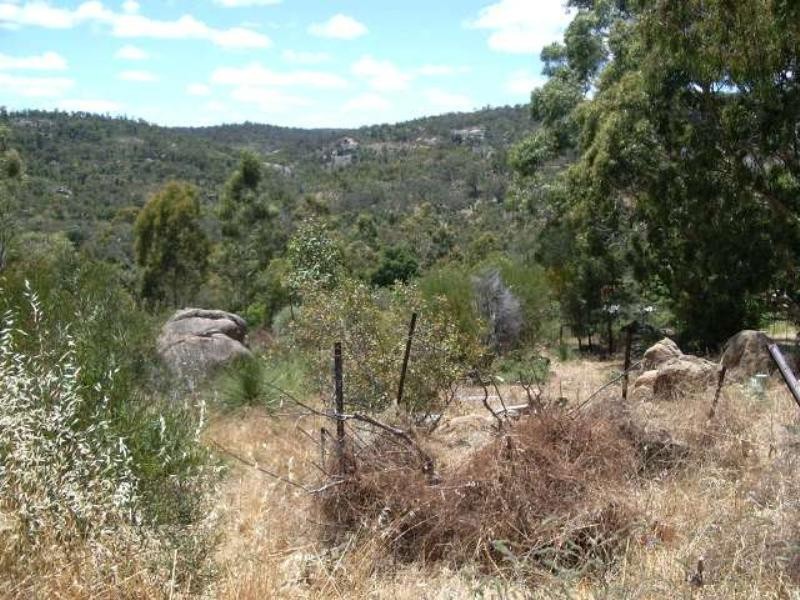 730 Viveash Road, Swan View WA 6056