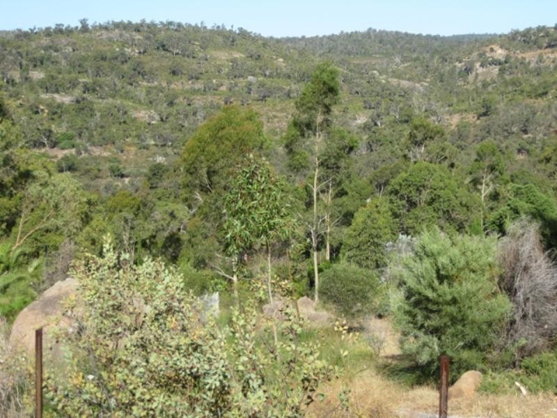 730 Viveash Road, Swan View WA 6056