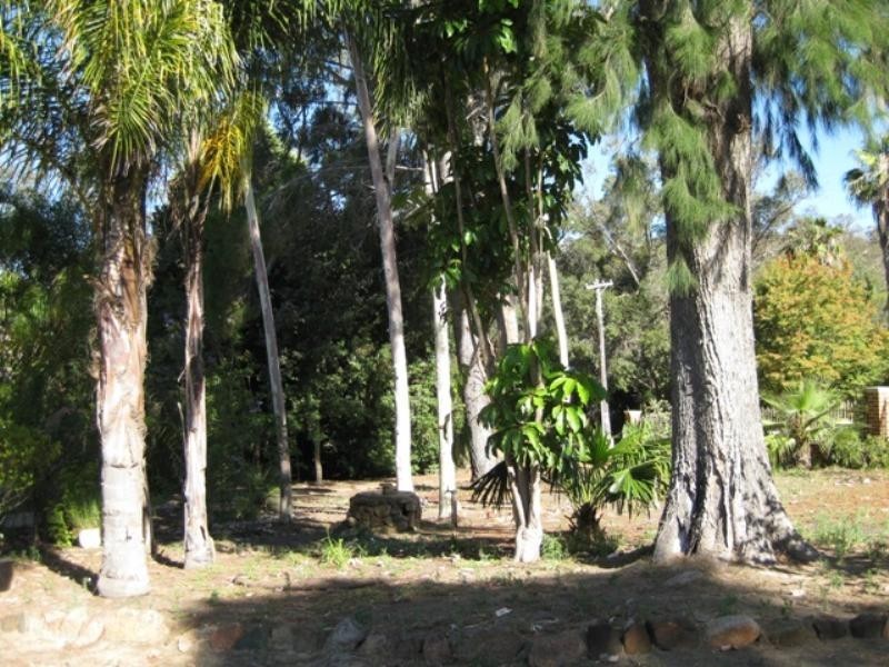 17 National Park Road, Swan View WA 6056