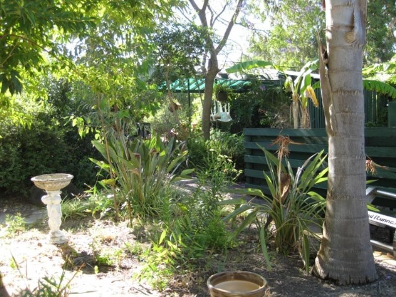 17 National Park Road, Swan View WA 6056