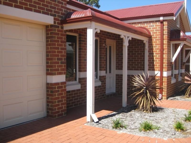 1/6 Dudley Street, Midland WA 6056