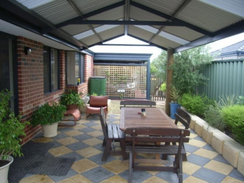 84 Stirling Crescent, High Wycombe WA 6057