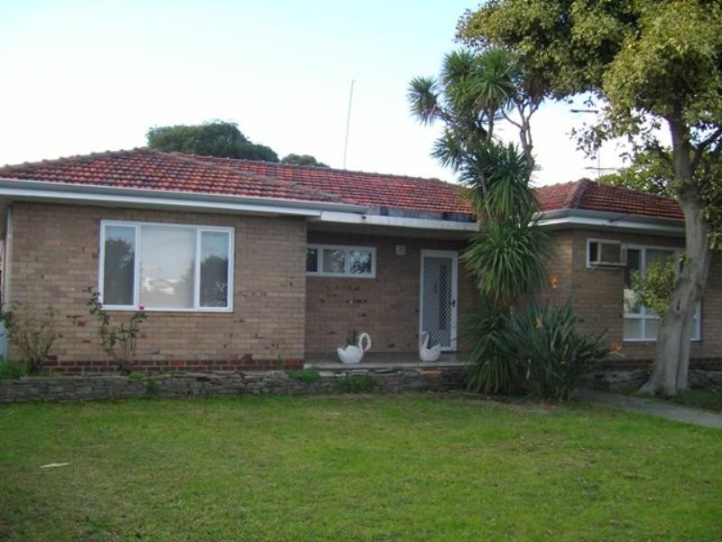 14 Railway Parade, Midland WA 6056
