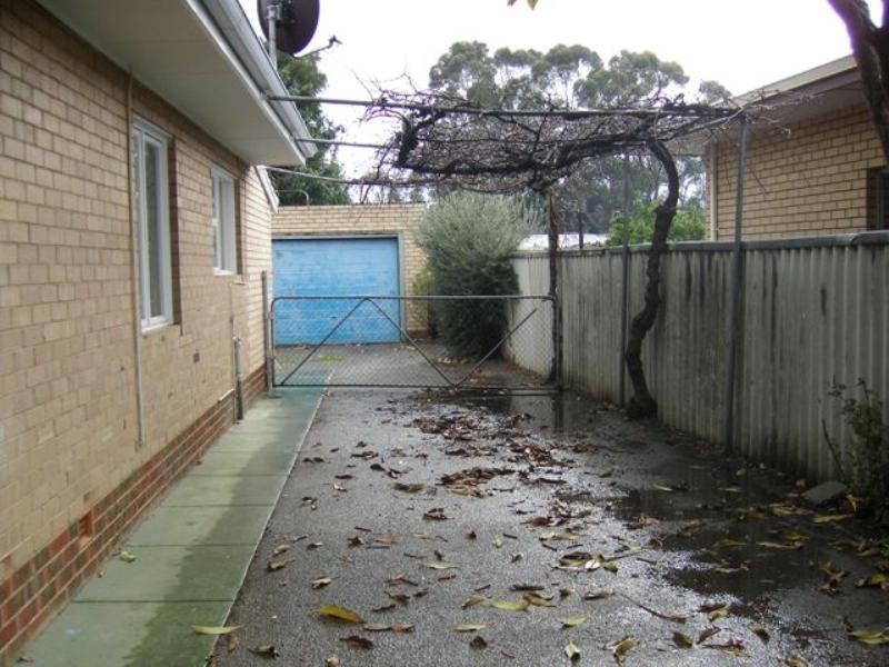 14 Railway Parade, Midland WA 6056