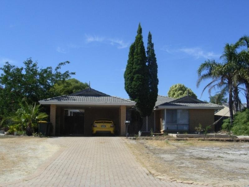 36 Burton Ret, Stratton WA 6056