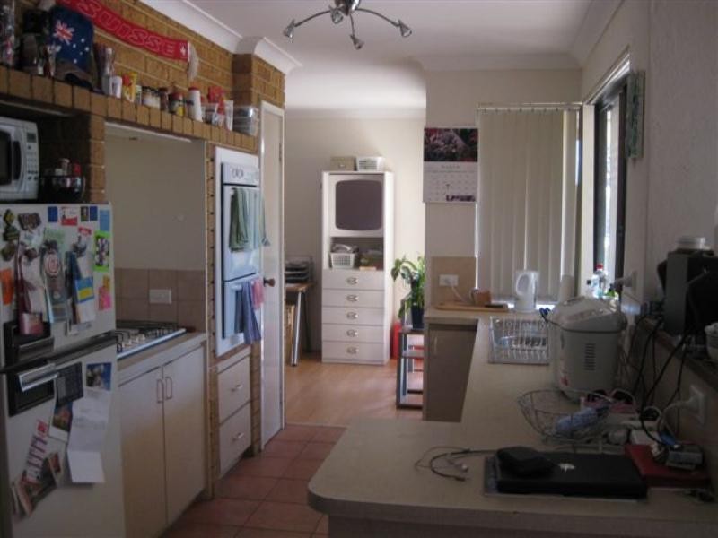 11 Northend Close, Swan View WA 6056