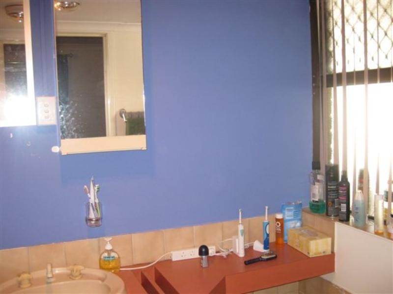 11 Northend Close, Swan View WA 6056