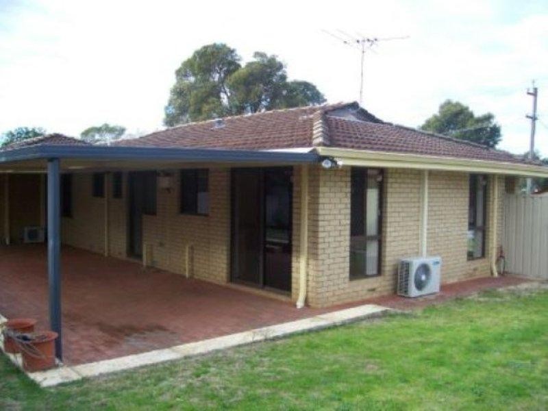 4B Markham Way, Swan View WA 6056