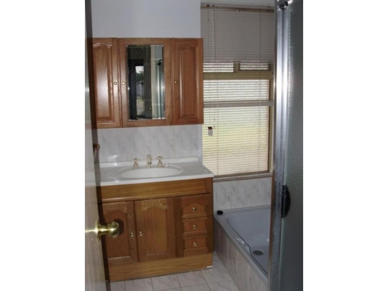 28 Bluegum Place, Swan View WA 6056