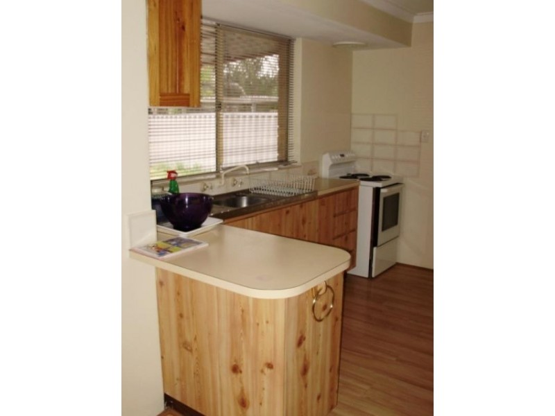 28 Bluegum Place, Swan View WA 6056