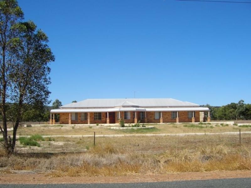 252 Moore Road, Baskerville WA 6056