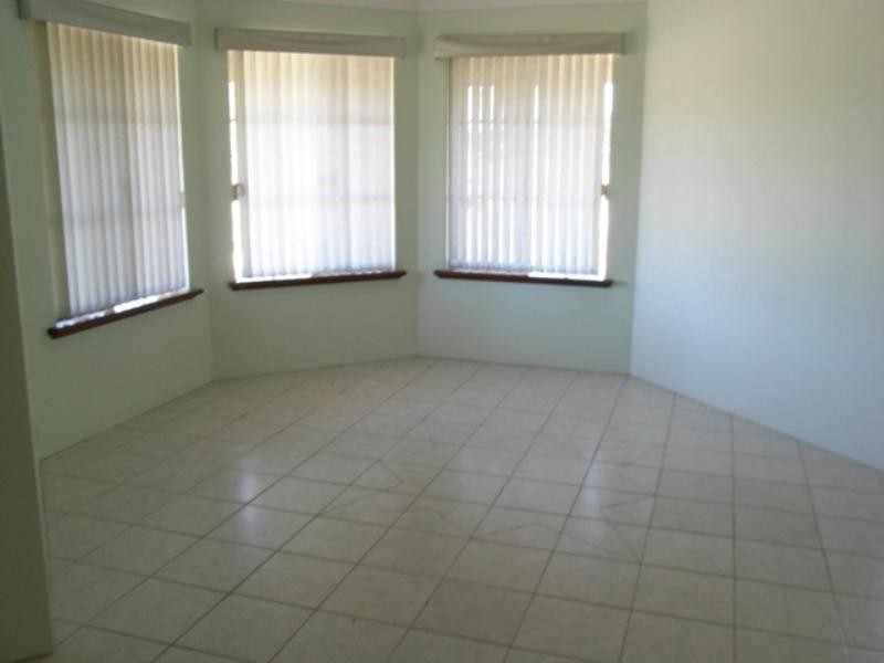 252 Moore Road, Baskerville WA 6056