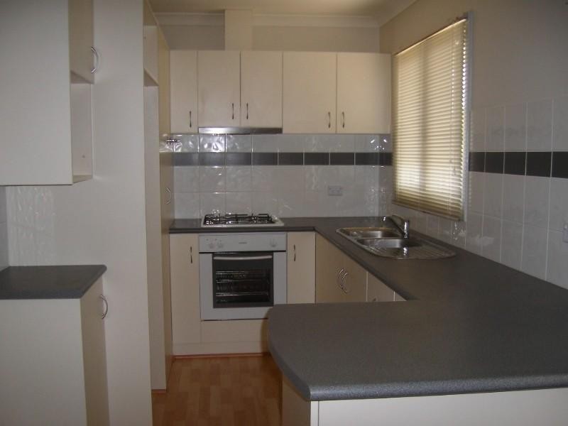 77 Beaconsfield Avenue, Midvale WA 6056