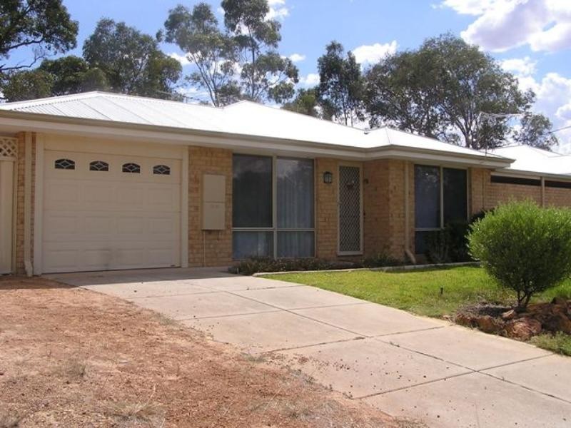 53 Markham Way, Swan View WA 6056