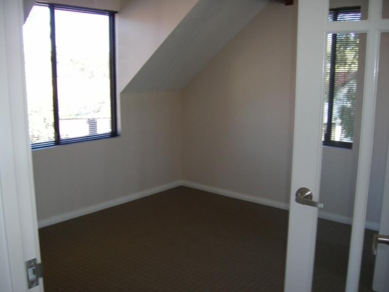 1/11 Muriel Street, Middle Swan WA 6056