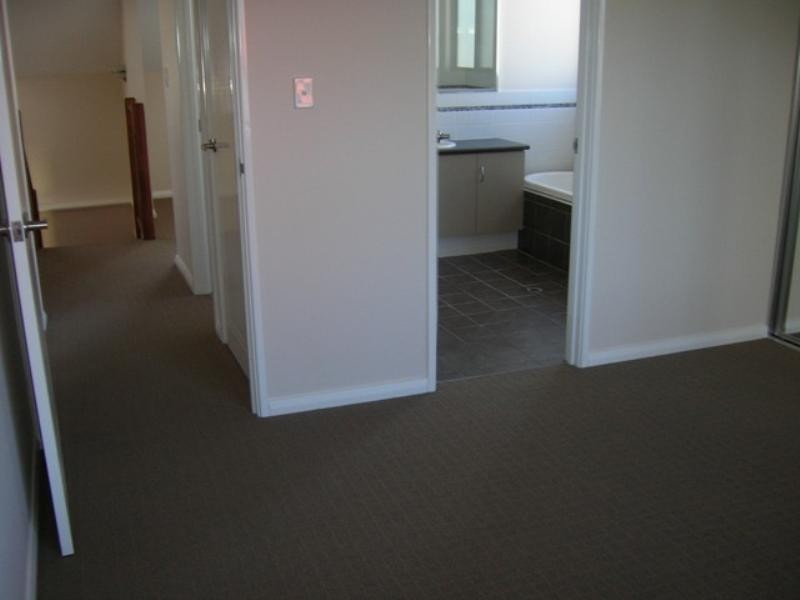 1/11 Muriel Street, Middle Swan WA 6056