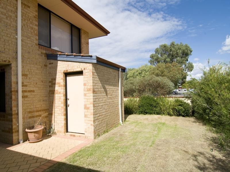 38/11 Elvire Street, Viveash WA 6056