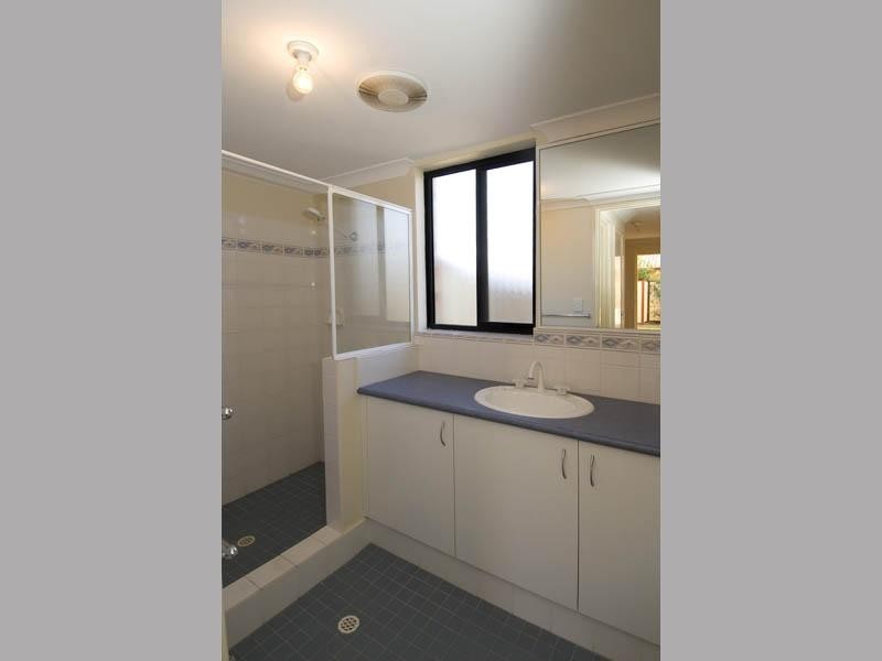 38/11 Elvire Street, Viveash WA 6056