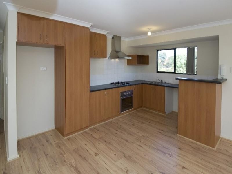 38/11 Elvire Street, Viveash WA 6056