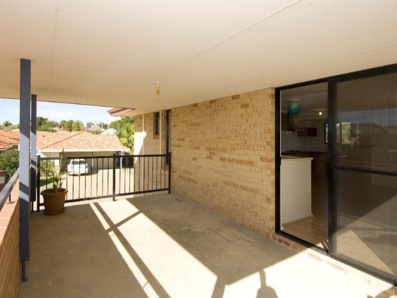 38/11 Elvire Street, Viveash WA 6056