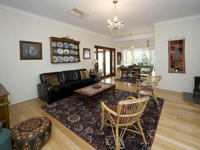 30 Degrey Retreat, Jane Brook WA 6056