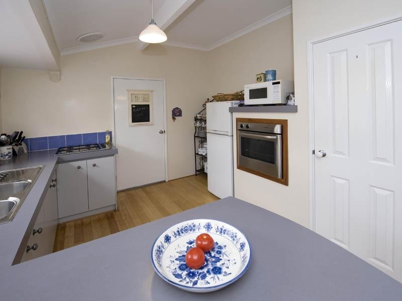 30 Degrey Retreat, Jane Brook WA 6056