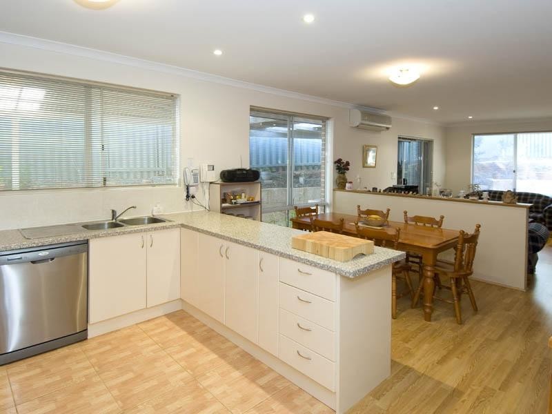 3/21 Coongan Avenue, Greenmount WA 6056