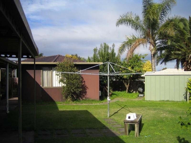 167 Blackadder Road, Swan View WA 6056