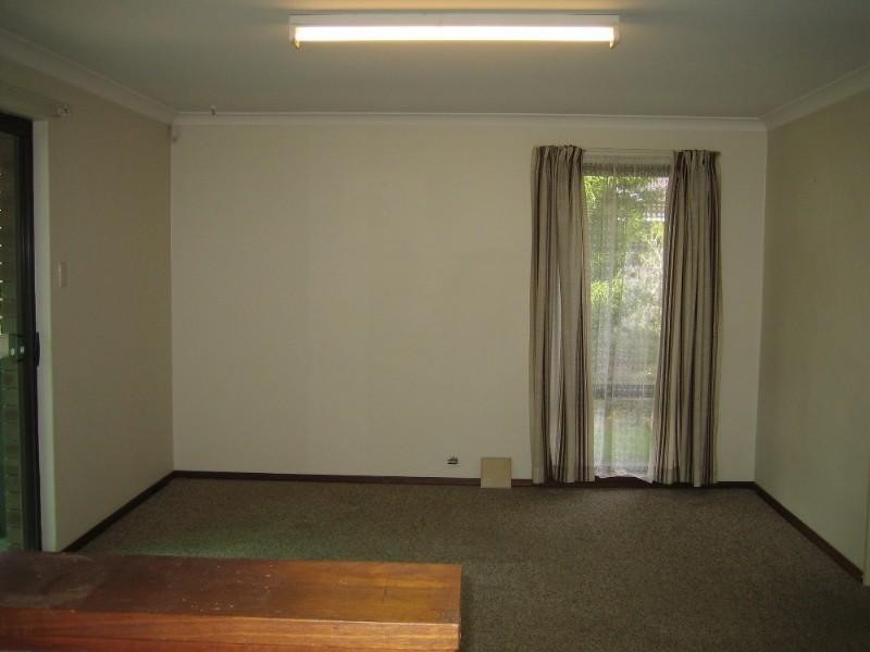 167 Blackadder Road, Swan View WA 6056