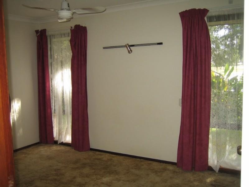 167 Blackadder Road, Swan View WA 6056