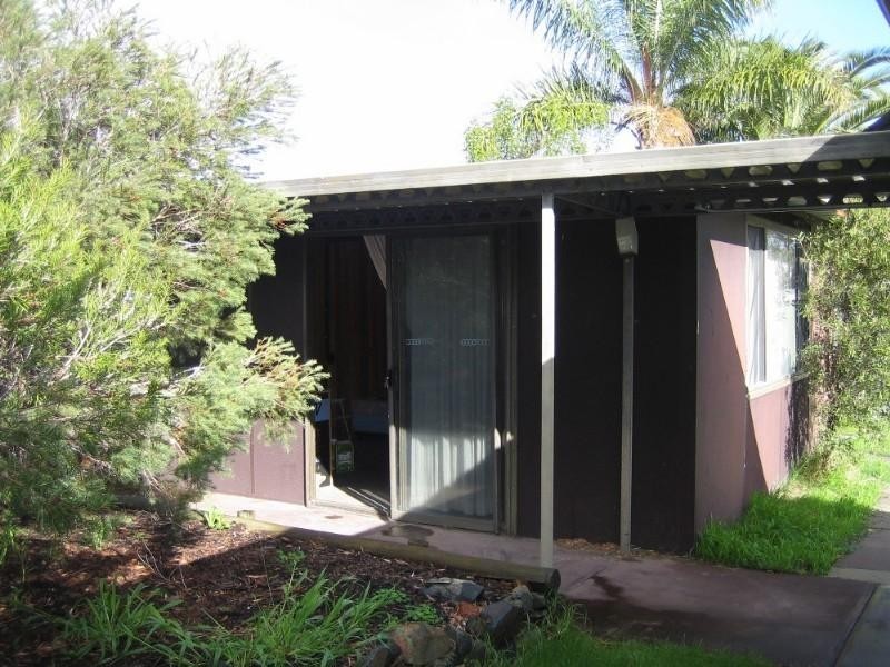 167 Blackadder Road, Swan View WA 6056