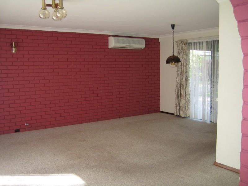 167 Blackadder Road, Swan View WA 6056